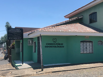Consultório Odontológico Dra. Júlia Rossi e Dr. Marlon A. Peres